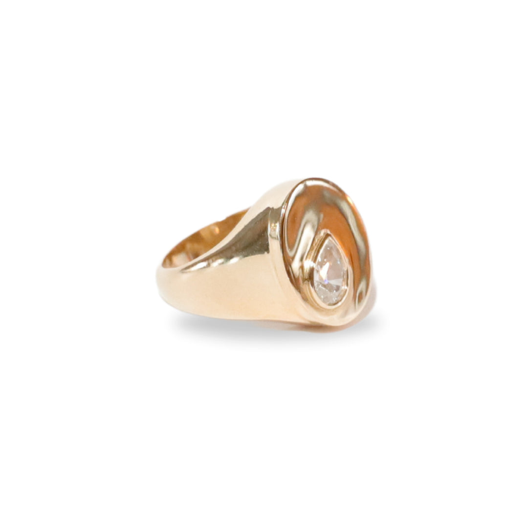 Large Signet Ring in Diamond