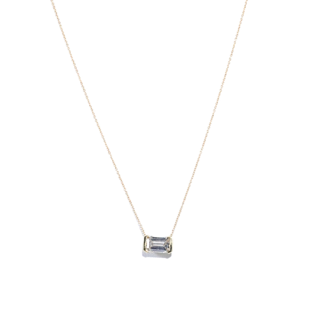 Floating Bezel Necklace in Diamond
