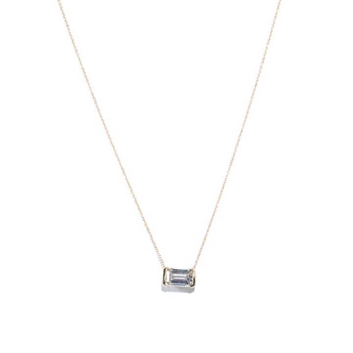 Floating Bezel Necklace in Diamond