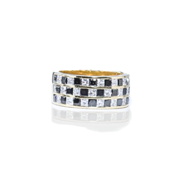 Checkered Ring in Black & White Diamond
