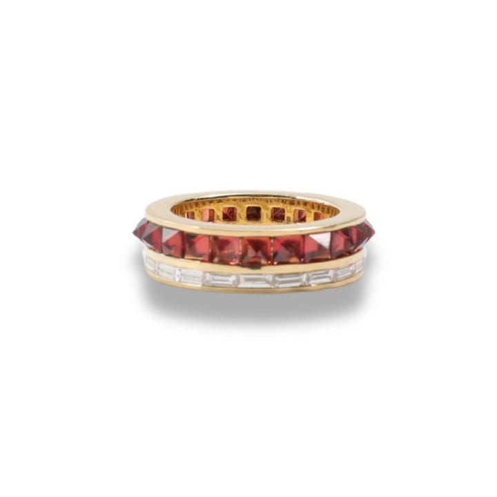 Stud and Diamond Ring in Garnet